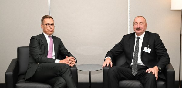 Azərbaycan Prezidenti BMT-nin Nyu-Yorkdakı mənzil-qərargahında Aleksandr Stubb ilə görüşüb  - FOTOLAR
