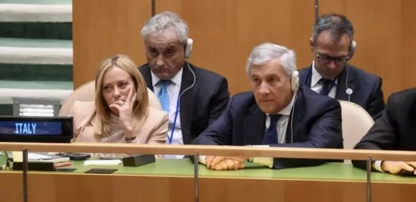 İtaliya Fələstini dövlət kimi tanınmaq üçün şərtlər irəli sürüb