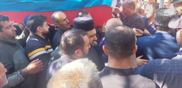 Kəşfiyyatçı Səyyaf Əhmədovla vida mərasimi keçirilir