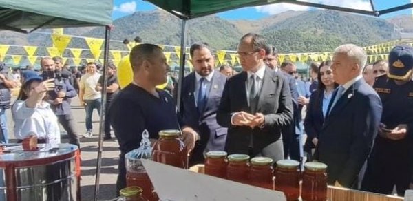 Kəlbəcərdə “Kəlbəcər Bal Festivalı 2025” tədbiri keçirilir - FOTOLAR
