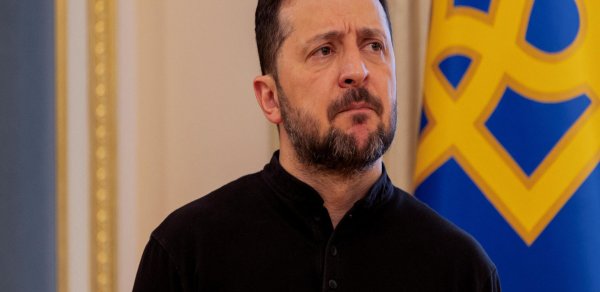 Zelenski müharibə bitdikdən sonra postunu tərk etməyə hazır olduğunu bildirib