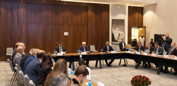 Qarabağın azad olunması və dirçəlişində ictimai həmrəyliyin rolu” mövzusunda dəyirmi masa keçirilib - FOTOLAR