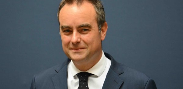Fransanın Baş naziri oktyabrın 1-dək yeni hökuməti formalaşdırmaq niyyətindədir