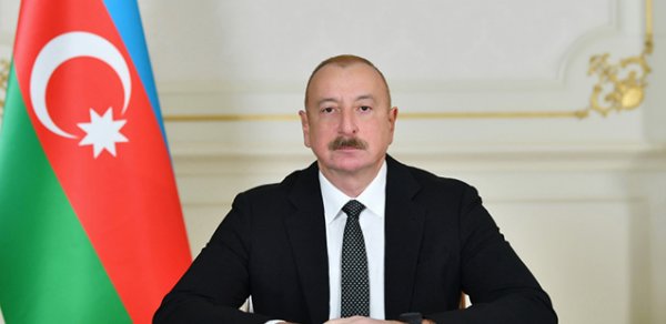 İlham Əliyev şəhidlərin xatirəsini Gəncədə yad etdi