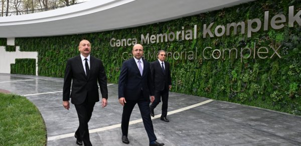İlham Əliyev Gəncə Memorial Kompleksinin açılışında iştirak edib