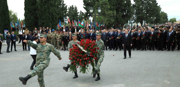 Gəncədə Anım Günü ilə bağlı tədbir keçirildi - Fotolar