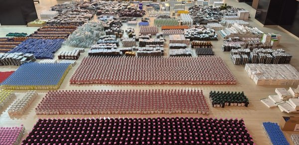 Türkiyədən ərzaq gətirən yük maşınında külli miqdarda dərman aşkarlandı - FOTOLAR