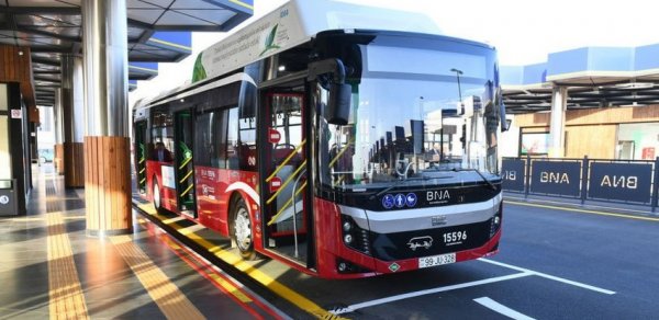 "Avtobuslar xaricdən gətirilir, benzin dünya bazarı qiymətlərinə bağlıdır" - Ekpspert QİYMƏT ARTIMINDAN DANIŞDI