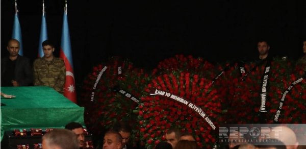 Prezident və Birinci vitse-prezident Cabir İmanovun vida mərasiminə əklil göndərib