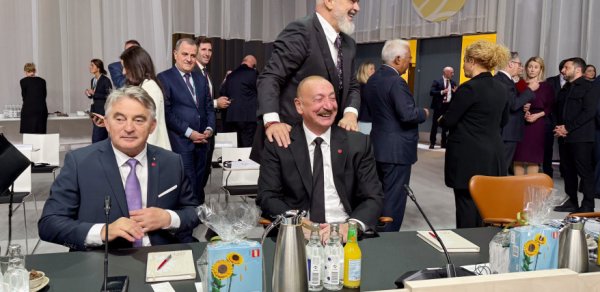 Prezident “Avropa Siyasi Birliyi”nin 7-ci Zirvə toplantısının açılış mərasimində - FOTOLAR