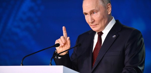 Putin: Rusiya iki dəfə NATO-ya üzv olmaq istəyib