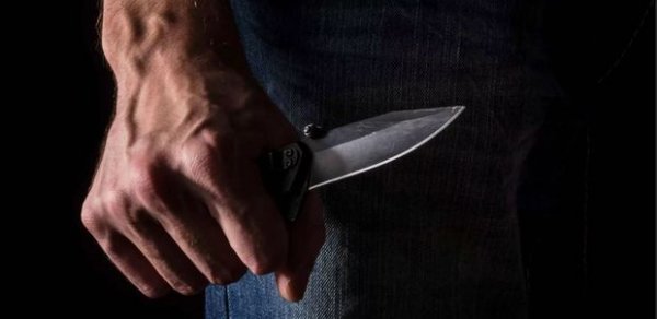Bakıda kişi tanışını bıçaqlayıb