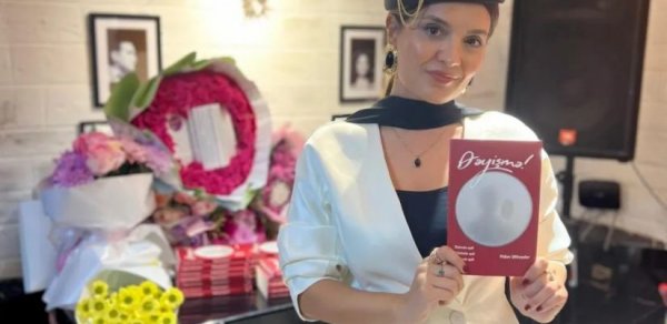 Fidan Əliheydərin yeni kitabı “Dəyişmə!” təqdim olundu - FOTO
