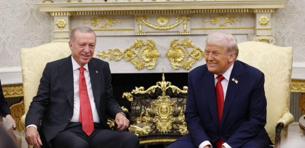 Ərdoğan və Tramp arasında telefon danışığı olub