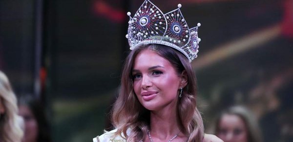"Miss Rusiya 2025" müsabiqəsinin qalibi 22 yaşlı cərrah oldu
