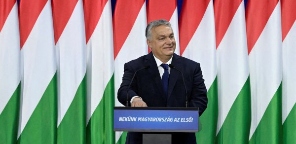 Viktor Orbanın Azərbaycana səfəri başa çatıb