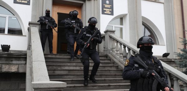 Polis Xankəndidə əməliyyat keçirib, saxlanılanlar var