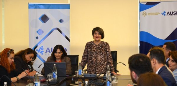 “Qızların işıqlı gələcəyi naminə maarifləndirmə” layihəsi uğurla yekunlaşdı - FOTOLAR