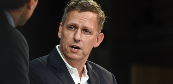 Milyarder Peter Thiel: Elon Musk sərvətini Bill Gates-in seçdiyi fondlara yönəltməsin
