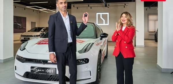 “Bakcell” lotereyasında ilk “Zeekr 001” qalibə təhvil verildi - Fotolar