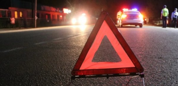 Salyanda avtomobil piyadanı vuraraq öldürüb