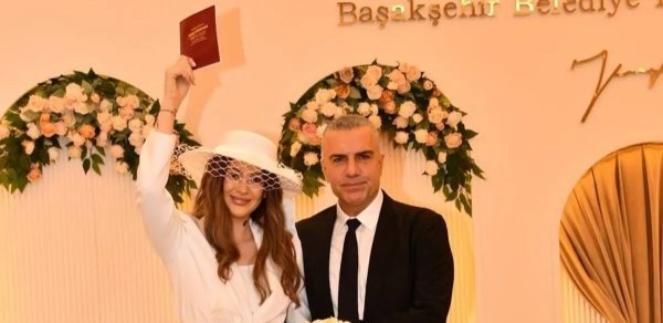 Məşhur cütlük boşanmaq üçün ilk addımı atdı