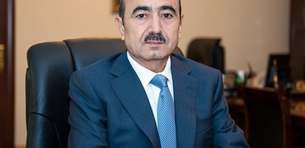 “Heç biri ailəmin deyil” — Əli Həsənov 2 milyardlıq mülklərdən danışdı