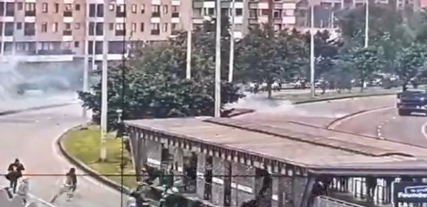ABŞ-nin Kolumbiyadakı səfirliyinə hücum edilib, xəsarət alanlar var