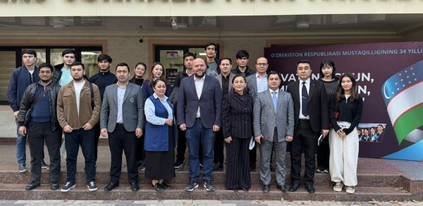 Azərbaycanlı jurnalistlər Özbəkistanda mühüm görüşlər keçirdi - FOTOLAR