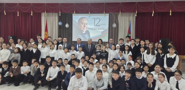 "Ulu Öndər Heydər Əliyev xalqına və dövlətinə xidmət nümunəsi yaradıb" - FOTOLAR