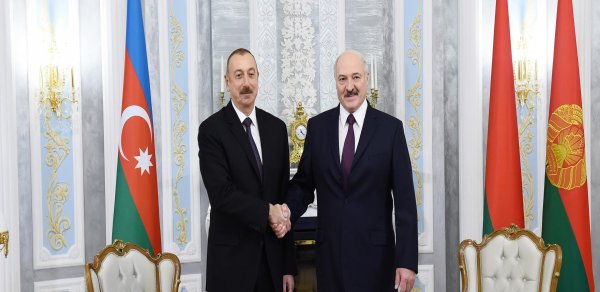 Lukaşenko Azərbaycan Prezidentinə təbrik ünvanlayıb