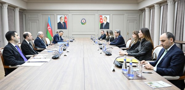 Əli Əsədov Monteneqro Baş nazirinin müavini ilə görüşdü