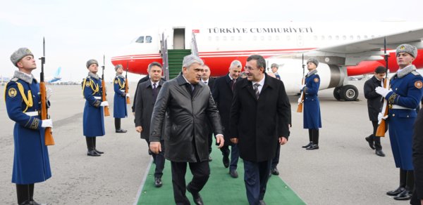 Cevdet Yılmaz Azərbaycana gəldi - Fotolar