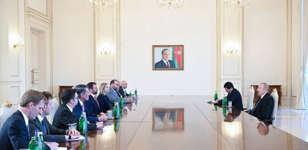 İlham Əliyev Trampın ədalətsiz 907-ci düzəlişin fəaliyyətini dayandırmasını yüksək qiymətləndirib