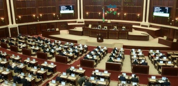 Milli Məclisin deputatları gələn həftə məzuniyyətdən qayıdacaqlar