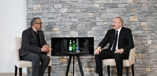 Azərbaycan Prezidenti Davosda ÜST-nin Baş direktoru ilə görüşüb