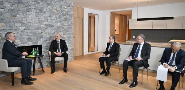 İlham Əliyev Davosda "Dell Technologies" şirkətinin rəsmisi ilə görüşdü - FOTOLAR