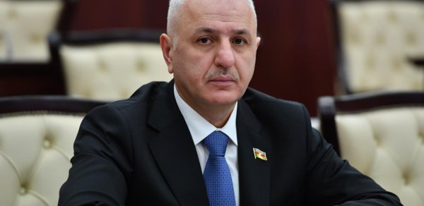 Davos Forumu beynəlxalq statusunu qoruyan nüfuzlu platformadır