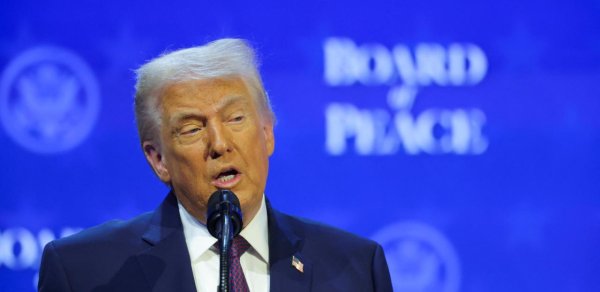 Tramp: Qəzzada müharibəni dayandırırıq