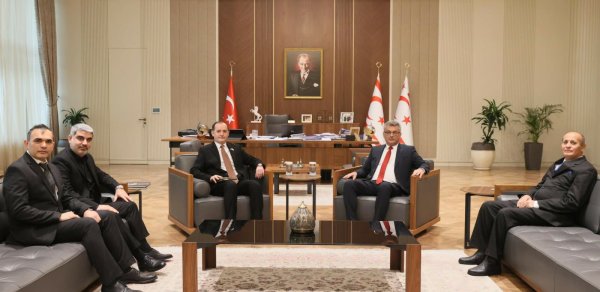 Azərbaycan-Kipr Dostluq Cəmiyyəti üzvləri Kipr prezidenti ilə görüşdülər