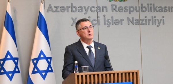 "İlham Əliyev uzaqgörən liderdir" - Saar Bakı səfərindən yazdı - FOTO