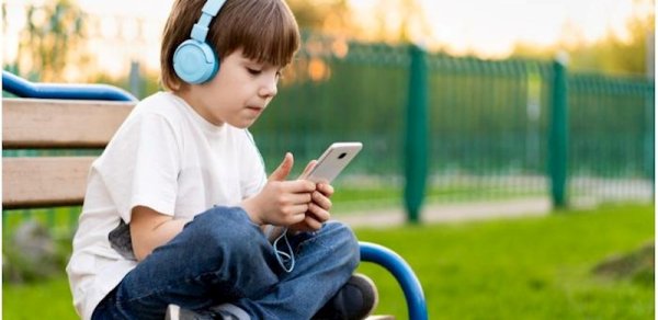 Azərbaycanda uşaqlara sosial şəbəkə qadağası qoyulacaq? - Deputat tərəfdarıdır, psixoloq isə…