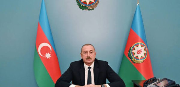 Prezident icra başçısını vəzifəsindən azad etdi