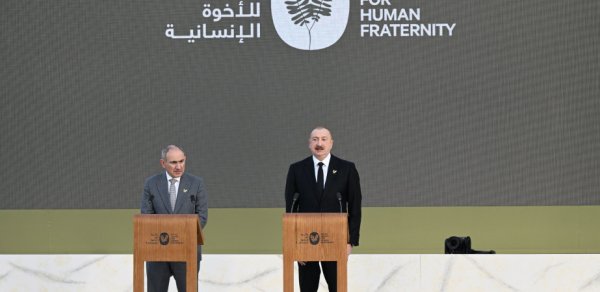 İlham Əliyev: Əbu-Dabidəki bu mükafatlandırma mərasimi simvolikdir