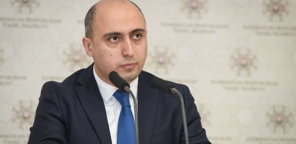 Emin Əmrullayev BƏƏ-də Dünya Hökumət Sammitində iştirak edib