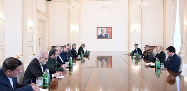 İlham Əliyev İranın müdafiə nazirini qəbul etdi - FOTOLAR