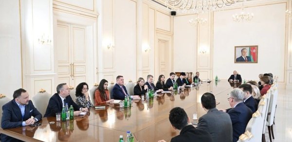 İlham Əliyev ABŞ Ticarət Palatasının nümayəndə heyətini qəbul edib - FOTOLAR