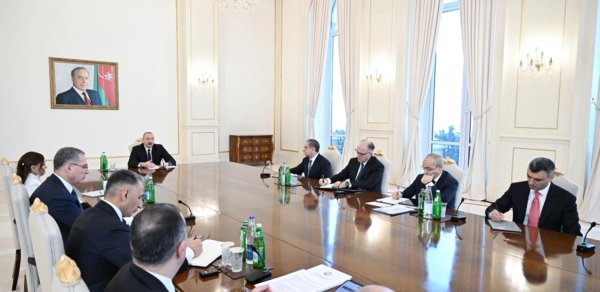 Prezident məmurlara tapşırıqlar verdi