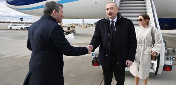 İlham Əliyev Almaniyaya səfərə gedib - FOTOLAR