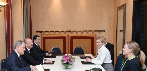 Prezident Münxendə Kaya Kallas ilə görüşüb